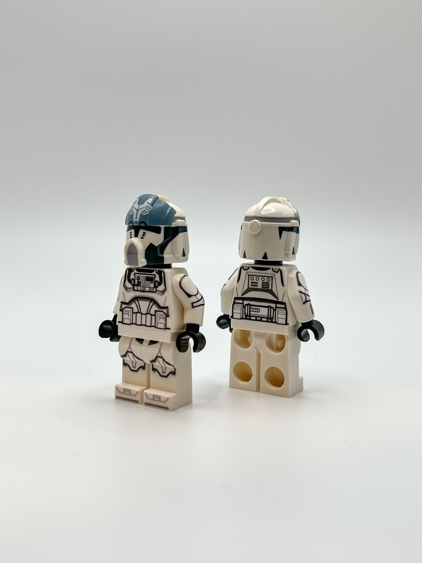 Front and back view of UV Printed LEGO® Clone Wolfpack Pilot from Clone Wars